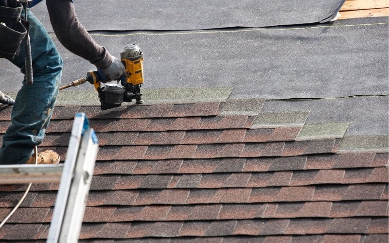 How to Become the Best Roofing Company in Your Area